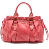 2011年春夏新作！miumiu 「ミュウミュウ 新作＆送料込」 2WAY ショルダーハンドバッグ【ROSA】RT0383