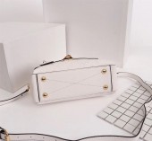 ルイヴィトン 人気 白色 LOUISVUITTON モノグラム　通販 ＆送料込 M48998
