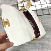 シャネル バッグ 人気 新作＆送料込(CHANEL)8238