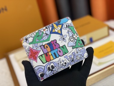 ルイヴィトン 財布 新作 人気 新品 通販＆送料込 M82023