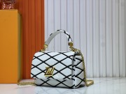 ルイヴィトン バッグ 新作 人気 新品 通販＆送料込 M23689