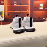 Hermes カジュアルシューズ 新作 本革 新品同様超美品 通販＆送料込 運動靴 男性用 her066