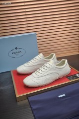 プラダ カジュアルシューズ 新作 本革 新品同様超美品 通販＆送料込 運動靴 男性用 PRA070