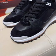 Hermes カジュアルシューズ 新作 本革 新品同様超美品 通販＆送料込 運動靴 男性用 her067