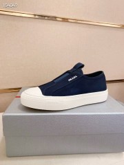 プラダ カジュアルシューズ 新作 本革 新品同様超美品 通販＆送料込 運動靴 男性用 PRA077