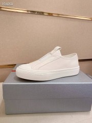 プラダ カジュアルシューズ 新作 本革 新品同様超美品 通販＆送料込 運動靴 男性用 PRA076
