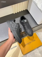 ルイヴィトン 新作 靴 本革 運動靴 通販＆送料込 LVshoes247