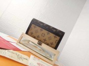 ルイヴィトン 財布 新作 人気 新品 通販＆送料込 M60535
