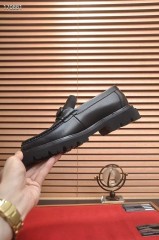 Ferragamo カジュアルシューズ 新作 本革 靴  通販＆送料込 男性用 fer001