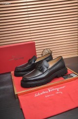 Ferragamo カジュアルシューズ 新作 本革 靴  通販＆送料込 男性用 fer001