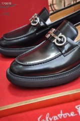 Ferragamo カジュアルシューズ 新作 本革 靴  通販＆送料込 男性用 fer004