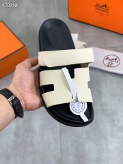 Hermes カジュアルシューズ 新作 本革 新品同様超美品 通販＆送料込 運動靴 男女性用 her082