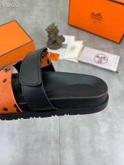 Hermes カジュアルシューズ 新作 本革 新品同様超美品 通販＆送料込 運動靴 男女性用 her068