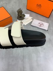 Hermes カジュアルシューズ 新作 本革 新品同様超美品 通販＆送料込 運動靴 男女性用 her082