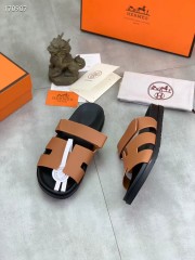 Hermes カジュアルシューズ 新作 本革 新品同様超美品 通販＆送料込 運動靴 男女性用 her085