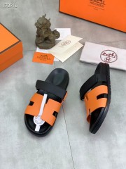 Hermes カジュアルシューズ 新作 本革 新品同様超美品 通販＆送料込 運動靴 男女性用 her076