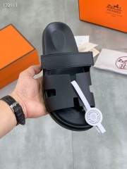 Hermes カジュアルシューズ 新作 本革 新品同様超美品 通販＆送料込 運動靴 男女性用 her081