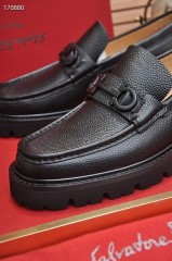 Ferragamo カジュアルシューズ 新作 本革 靴  通販＆送料込 男性用 fer002