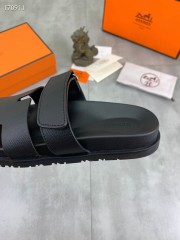 Hermes カジュアルシューズ 新作 本革 新品同様超美品 通販＆送料込 運動靴 男女性用 her081