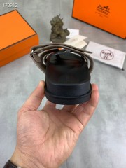 Hermes カジュアルシューズ 新作 本革 新品同様超美品 通販＆送料込 運動靴 男女性用 her080