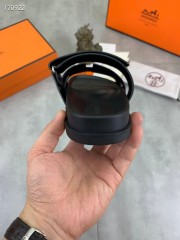 Hermes カジュアルシューズ 新作 本革 新品同様超美品 通販＆送料込 運動靴 男女性用 her071