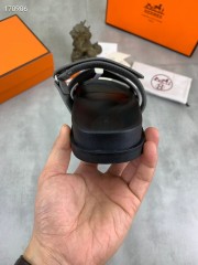 Hermes カジュアルシューズ 新作 本革 新品同様超美品 通販＆送料込 運動靴 男女性用 her086