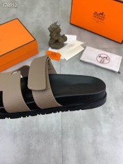 Hermes カジュアルシューズ 新作 本革 新品同様超美品 通販＆送料込 運動靴 男女性用 her080