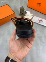 Hermes カジュアルシューズ 新作 本革 新品同様超美品 通販＆送料込 運動靴 男女性用 her085