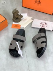 Hermes カジュアルシューズ 新作 本革 新品同様超美品 通販＆送料込 運動靴 男女性用 her086