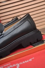 Ferragamo カジュアルシューズ 新作 本革 靴  通販＆送料込 男性用 fer001