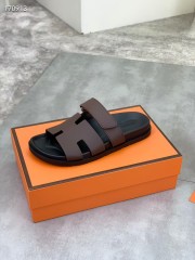 Hermes カジュアルシューズ 新作 本革 新品同様超美品 通販＆送料込 運動靴 男女性用 her079
