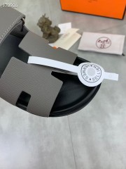 Hermes カジュアルシューズ 新作 本革 新品同様超美品 通販＆送料込 運動靴 男女性用 her086