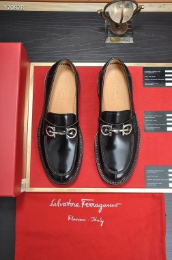 Ferragamo カジュアルシューズ 新作 本革 靴  通販＆送料込 男性用 fer004