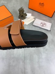 Hermes カジュアルシューズ 新作 本革 新品同様超美品 通販＆送料込 運動靴 男女性用 her085