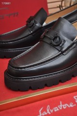 Ferragamo カジュアルシューズ 新作 本革 靴  通販＆送料込 男性用 fer001