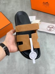 Hermes カジュアルシューズ 新作 本革 新品同様超美品 通販＆送料込 運動靴 男女性用 her074