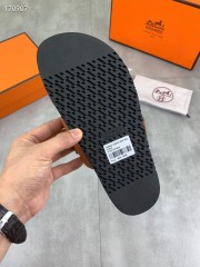 Hermes カジュアルシューズ 新作 本革 新品同様超美品 通販＆送料込 運動靴 男女性用 her085