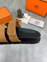 Hermes カジュアルシューズ 新作 本革 新品同様超美品 通販＆送料込 運動靴 男女性用 her074