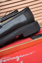 Ferragamo カジュアルシューズ 新作 本革 靴  通販＆送料込 男性用 fer005