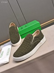 ボッテガヴェネタ カジュアルシューズ 新作 新品同様超美品 通販＆送料込 運動靴 男性用 BV032