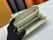 ルイヴィトン 財布 手帳 新作 人気 新品 通販＆送料込 M81141